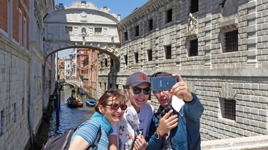 Burmistrz Wenecji zachwycony przyjazdem grupy turystów z Niemiec