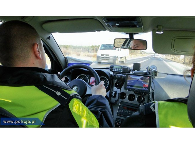 Oto zdjęcia z kontroli drogowej prowadzonej przez warmińsko-mazurskich policjantów