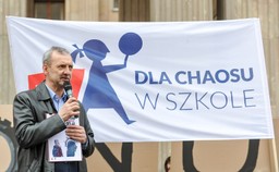 ZNP: Wierzymy, że posłowie z troską odniosą sie do 910 tys. podpisów pod wnioskiem o referendum