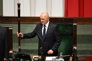 Sawicki: Nad projektami uchwał ws. TK i KRS muszą usiąść konstytucjonaliści. Deliktów konstytucyjnych w ciągu ostatnich lat było aż nadto