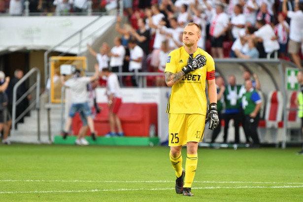 Ekstraklasa: Bramkarz ŁKS Łódź grał na dopingu. Próbka B potwierdziła pozytywny wynik testu