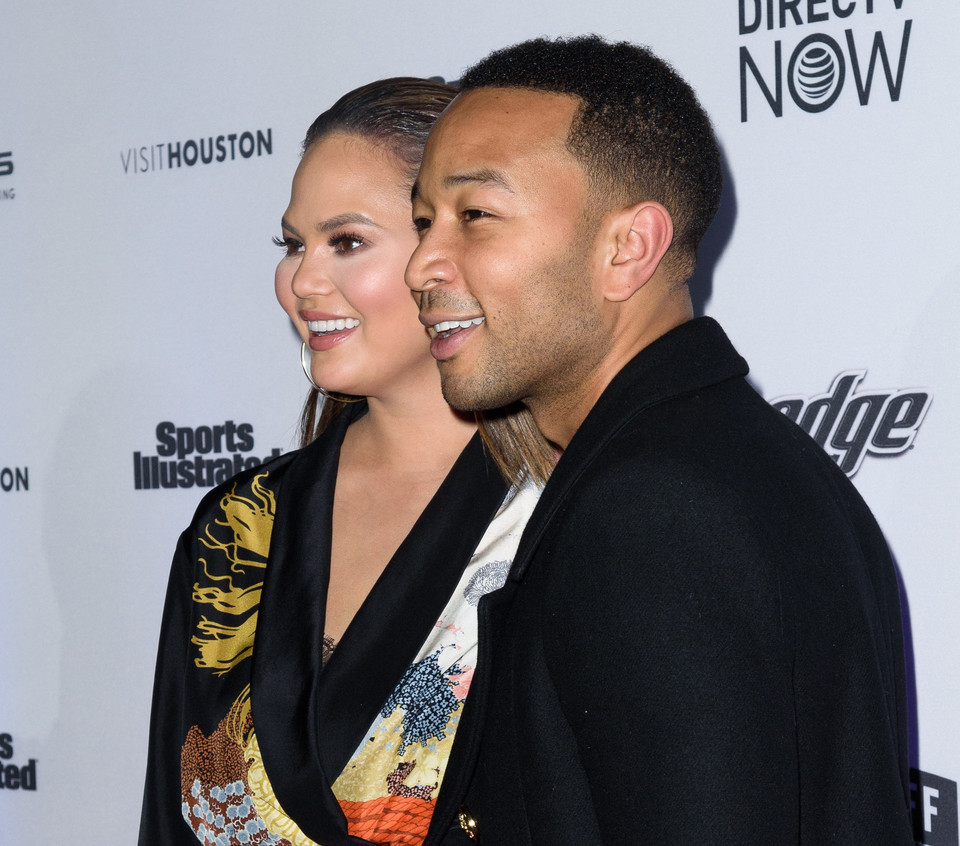 Chrissy Teigen i John Legend na premierze "Sports Illustrated"