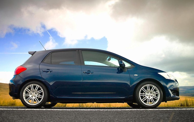 Toyota auris - zdjęcie poglądowe