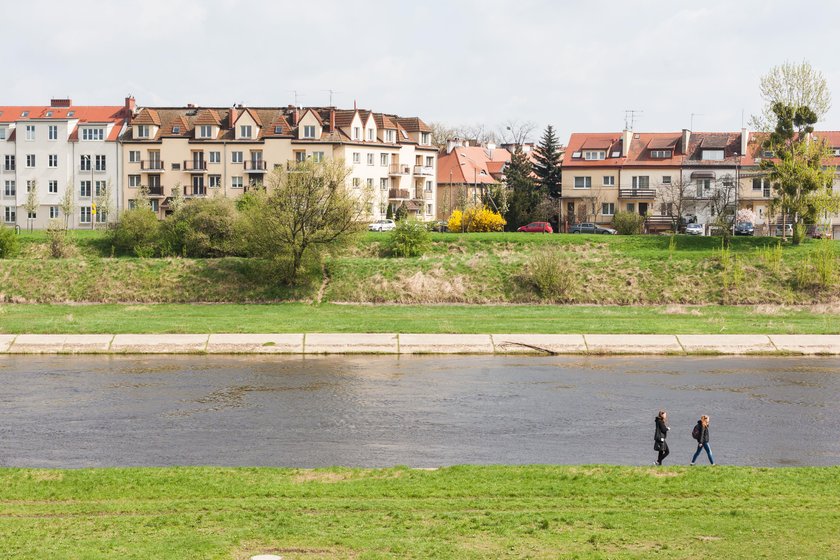 Można pić alkohol w strefach nad Wartą