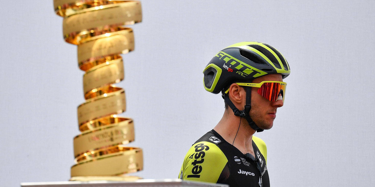 Simon Yates wycofany z wyścigu Giro d'Italia