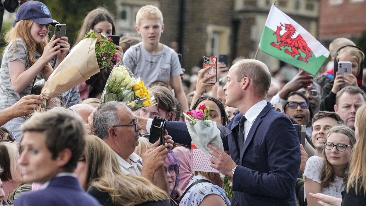 William otrzymał misia Paddingtona od małej fanki. Nagranie hitem sieci  