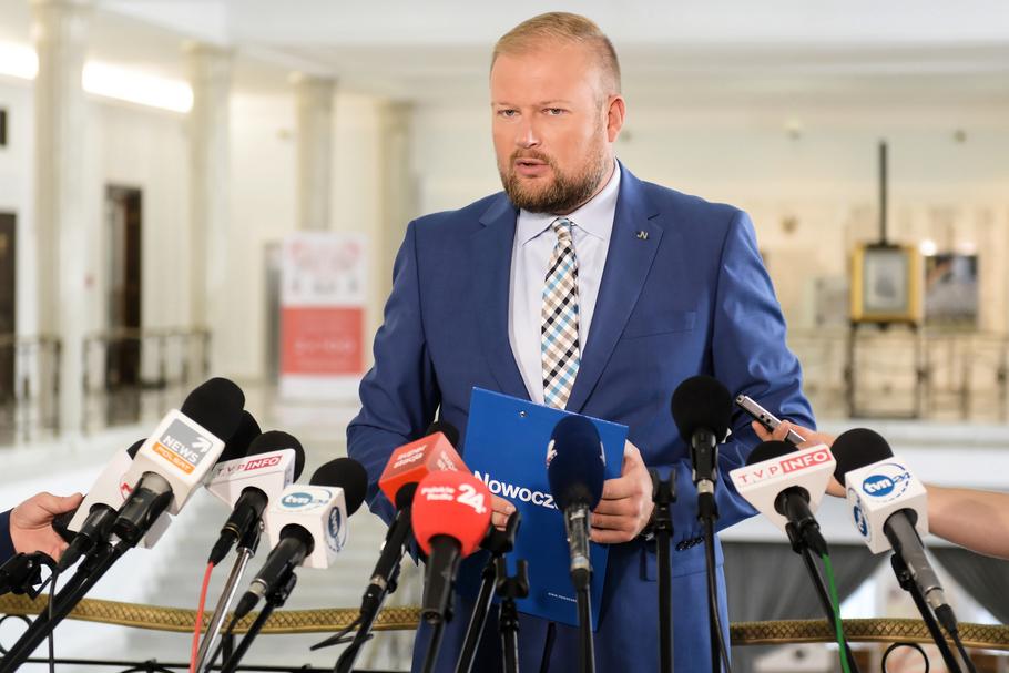 Poseł Koalicji Obywatelskiej Witold Zembaczyński forsuje projekt ustawy o jawności płac