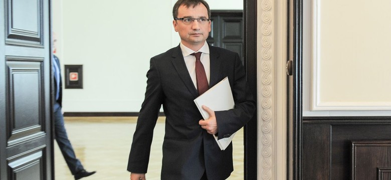 TK odwołał sprawę z 21 czerwca, Ziobro wycofał wniosek. "Skład TK wyznaczono niezgodnie z ustawą"