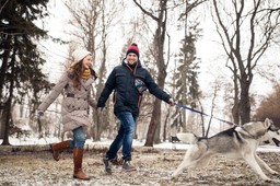 Mandat za spacer z psem w parku jest bezprawny. Ekspert wyjaśnia przepisy