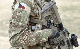Szef sztabu generalnego armii Czech: Rosja dąży do konfliktu z NATO