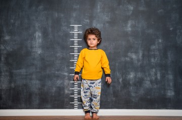 Alacsony növés: tünetek, vizsgálatok és kezelési lehetőségek