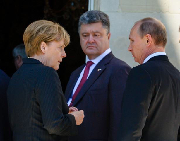 Angela Merkel, Petro Poroszenko i Władimir Putin