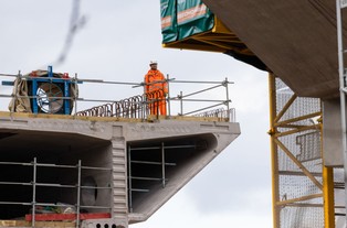 Ceny materiałów budowlanych ciągle drożeją, ale coraz wolniej