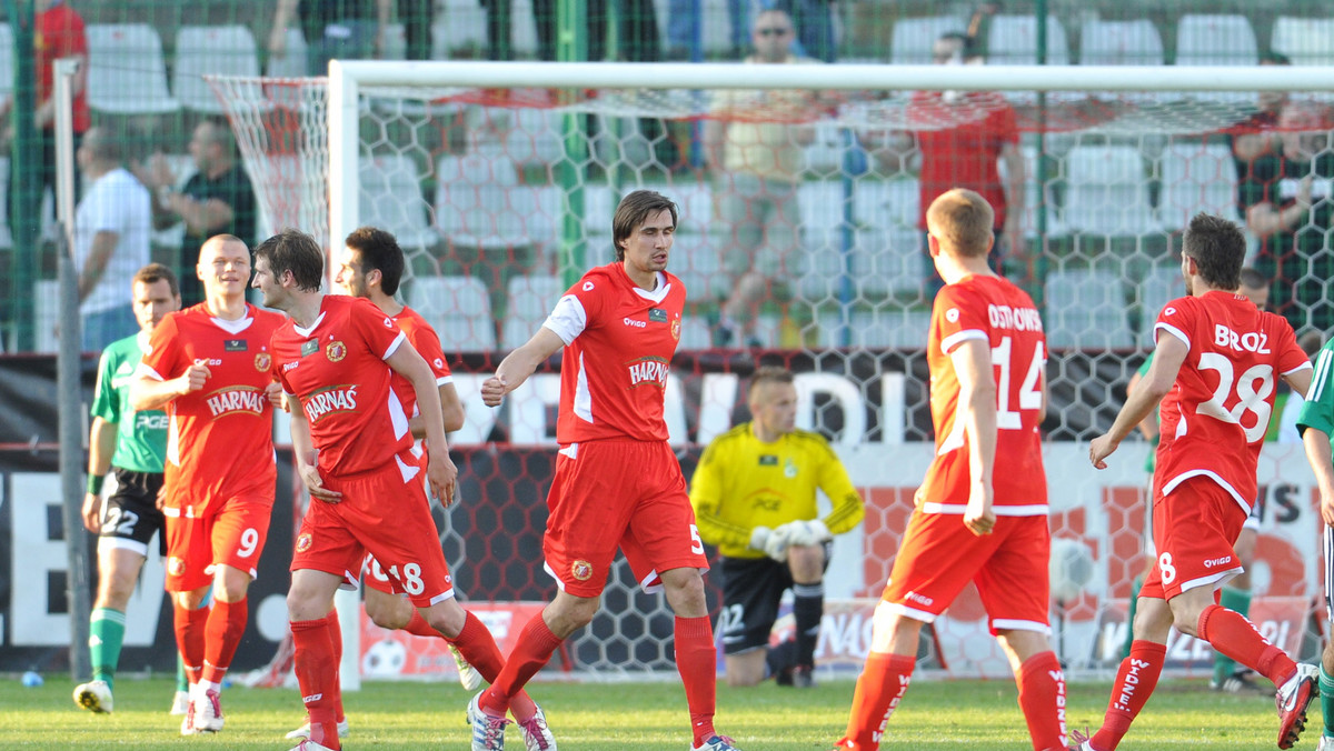 Widzew Łódź pokonał Zagłębie Lubin 2:1 (1:0) w meczu kończącym 27. kolejkę piłkarskiej Ekstraklasy. Zwycięstwo oraz niezły terminarz łodzian sprawia, że drużyna ta ma realną szansę na... awans do europejskich pucharów.