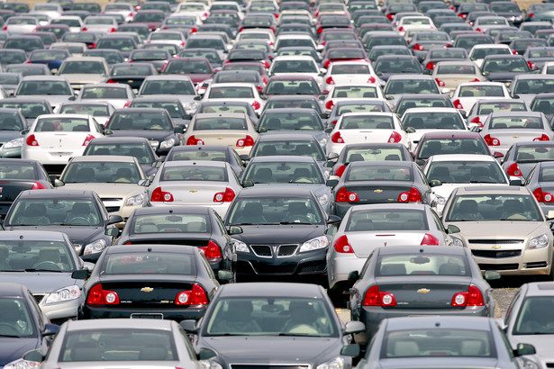 W 2009 r. w Polsce sprzedano 320 010 nowych aut osobowych