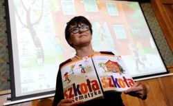 Poważne problemy wydawców. Darmowy podręcznik wpędził ich w kłopoty