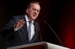 niemiecki minister uderzył w trumpa. "traktuje putina jak kumpla"