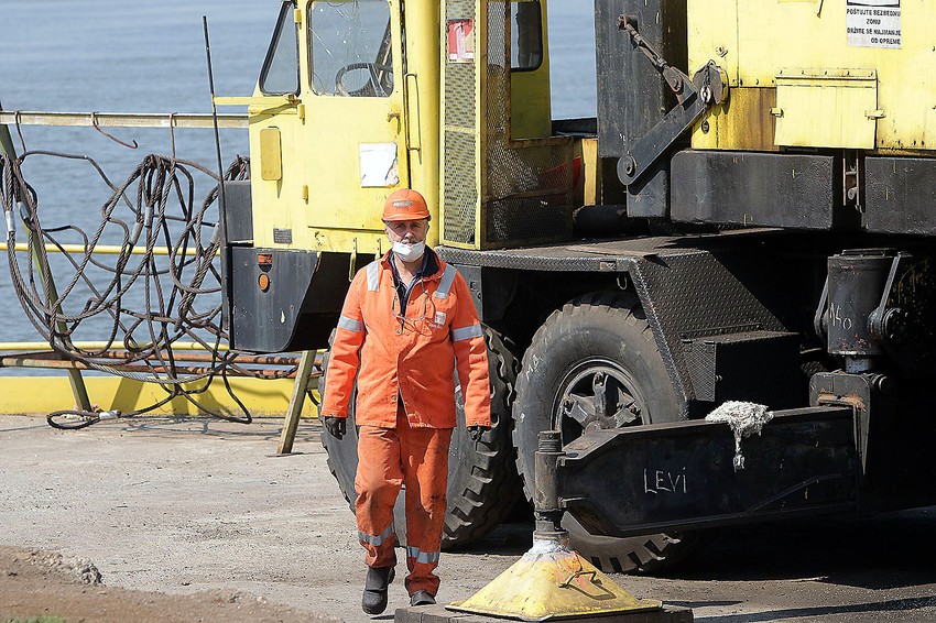 zelezara obezbedila zastitu za radnike 060420 foto Nenad Pavlovic 001