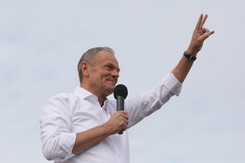 Wybory 2023. NOWY SONDAŻ przynosi wiele zmian w mandatach