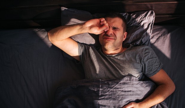 Spavanje bez jastuka čuva vid