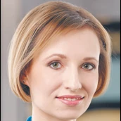 dr Sylwia Adamczyk-Kaczmara