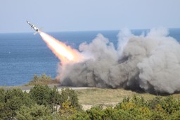 Meteoryt rosyjski został wcześniej ostrzelany? Ekspert wojskowy - niemożliwe