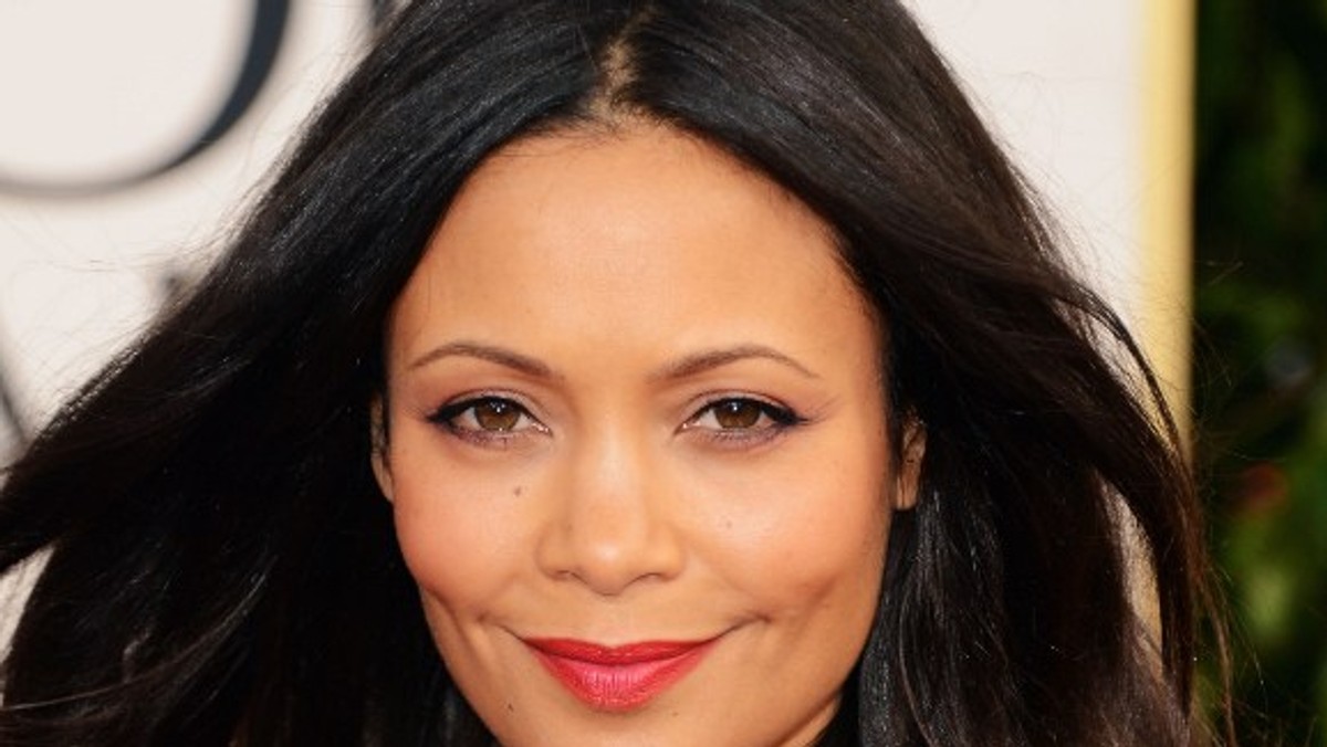 Brytyjska aktorka Thandie Newton, która w czwartek brała udział w londyńskich protestach przeciwko przemocy wobec kobiet, powiedziała w rozmowie z CNN, iż zna uczucie wyzysku i poniżenia. Opisuje także "przerażający incydent", jaki ją spotkał podczas jednego z castingów.