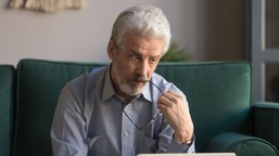 miliony seniorów nie dostaną emerytury przed wielkanocą. przelewy dopi