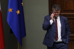 Zwrot w sprawie Macieja Wąsika. Sąd Najwyższy uchylił postanowienie o wygaszeniu mandatu