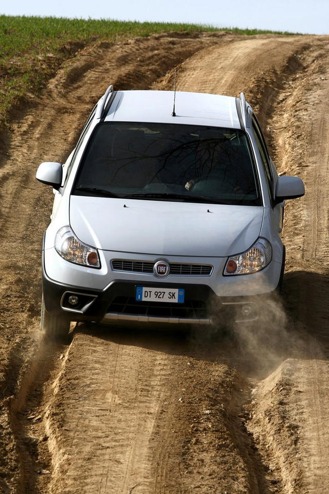 Fiat Sedici: nowy wygląd i silniki (1,6 88 kW a 2,0 JTD 99 kW)