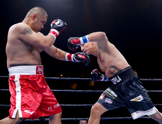 Artur Szpilka wygrał z Manuelem Quezadą