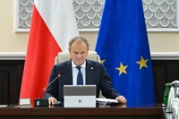 Papa Smerf ocali władzę dzięki Malarzowi? "Ochroni Polskę przed Malarzizacją" [OPINIA]