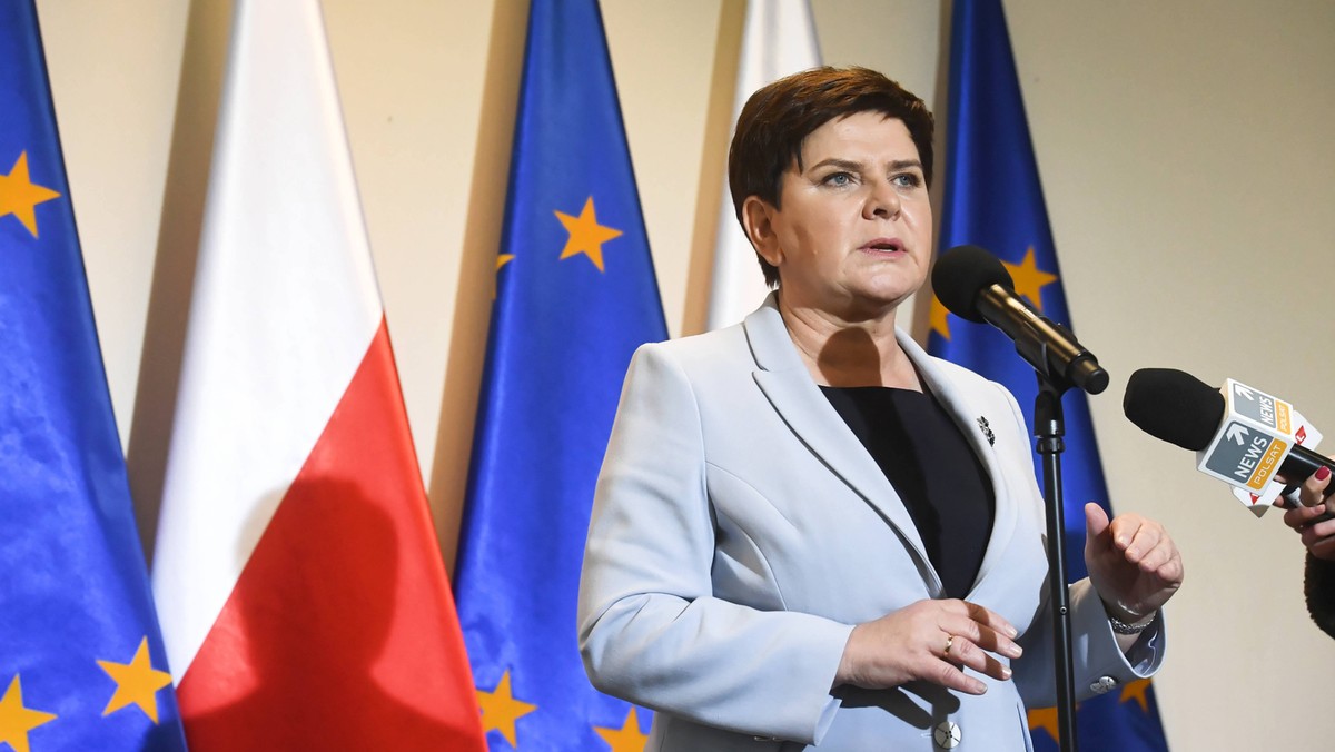 Strajk nauczycieli. Rozmowy przerwane do jutra. Szydło komentuje