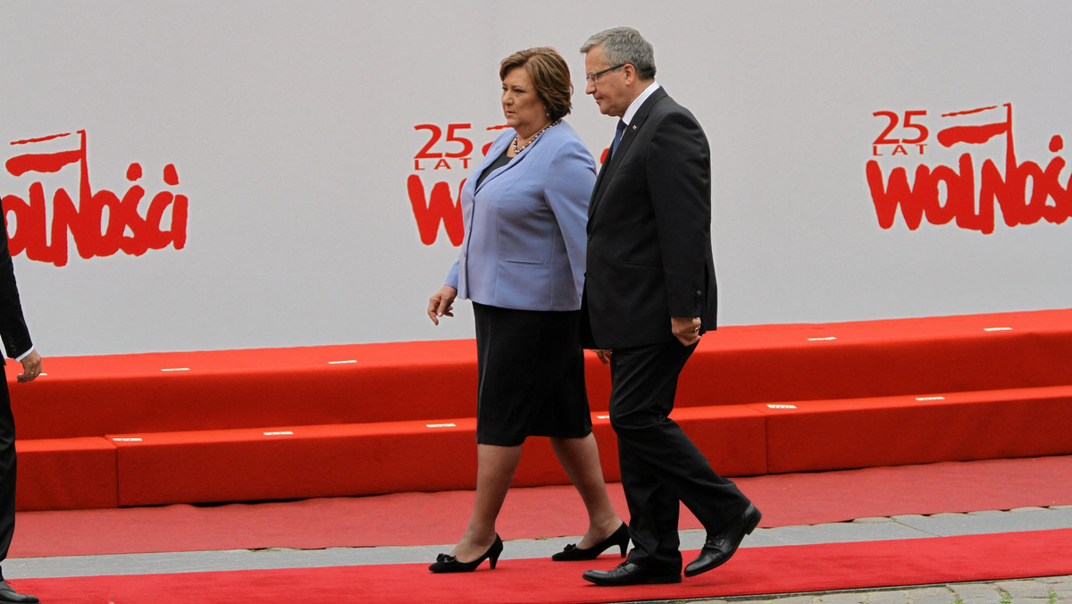 Przyszłość i nowoczesność to otwartość na innych ludzi, inne narody, na sąsiadów - powiedział prezydent Bronisław Komorowski podczas debaty na temat wolności w Zamku Królewskim w Warszawie. Zaznaczył, że młode pokolenie powinno mądrze zarządzać wolnością.