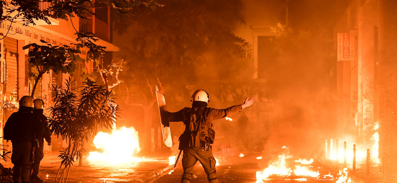 Grecja: zamieszki w Atenach i Salonikach w rocznicę powstania przeciwko juncie