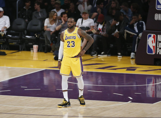 LeBron James i Los Angeles Lakers liderami sprzedaży koszulek