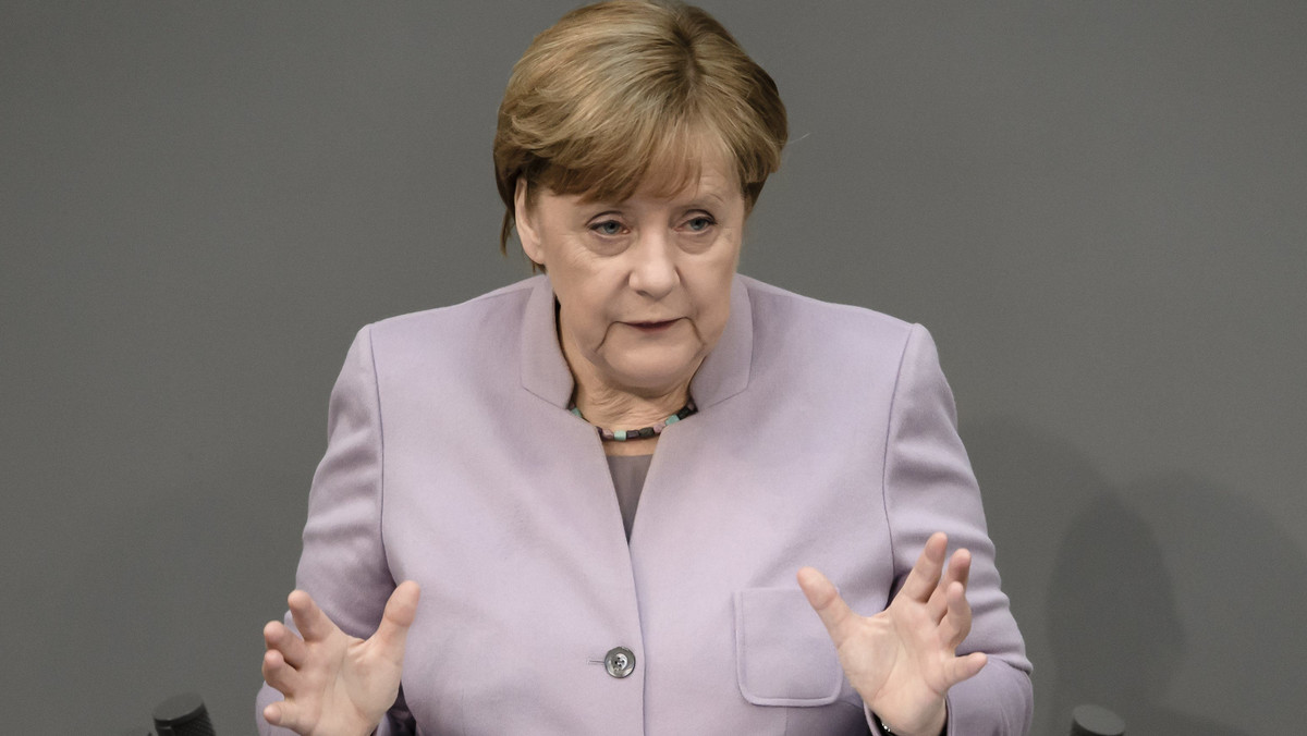 Kanclerz Angela Merkel powiedziała w Bundestagu, że celem rządu Niemiec w negocjacjach o Brexicie jest obrona interesów niemieckich obywateli w Wielkiej Brytanii i zachowanie jedności Unii Europejskiej oraz uchronienie jej przed negatywnymi skutkami. Niemiecka polityk pochwaliła także dokument przygotowany przez Donalda Tuska.