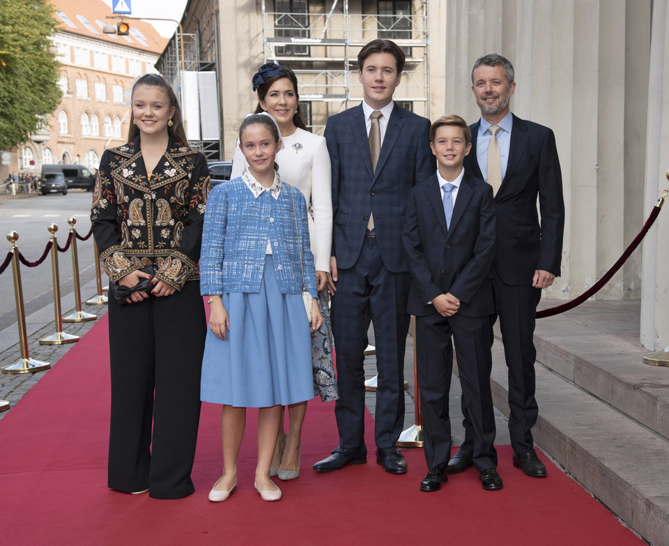 Duńska rodzina królewska: Józefina i Wincenty, dzieci króla Fryderyka X i królowej Mary