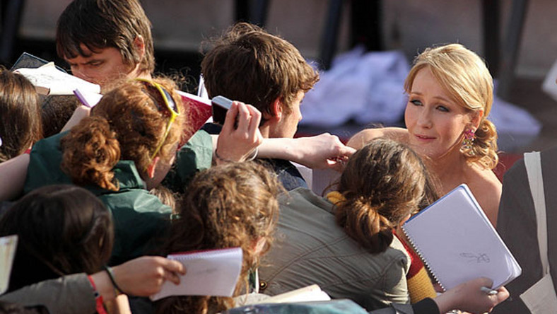J. K. Rowling obwiniana o zniszczenie cmentarza w Edynburgu