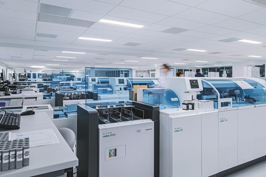 Diagnostyka inwestuje w bardzo nowoczesne, w pełni zautomatyzowane laboratoria, bo to daje gwarancję dobrej jakości usług i niskich kosztów działania.