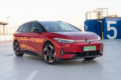 Samochód elektryczny bije spalinowy. Badacze pokazali dowody