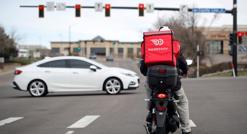 Gig delivery companies, including Instacart and DoorDash, say they aren't planning any changes in response to a new rule from the Department of Labor.AP Photo/David Zalubowski