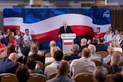 Kaczyński: Naprawdę wybitny lekarz może zarabiać nawet 80 tys. miesięcznie. Ale jest warunek