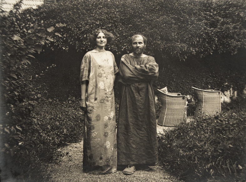 Gustav Klimt i Emilie Floege, 1910 r.