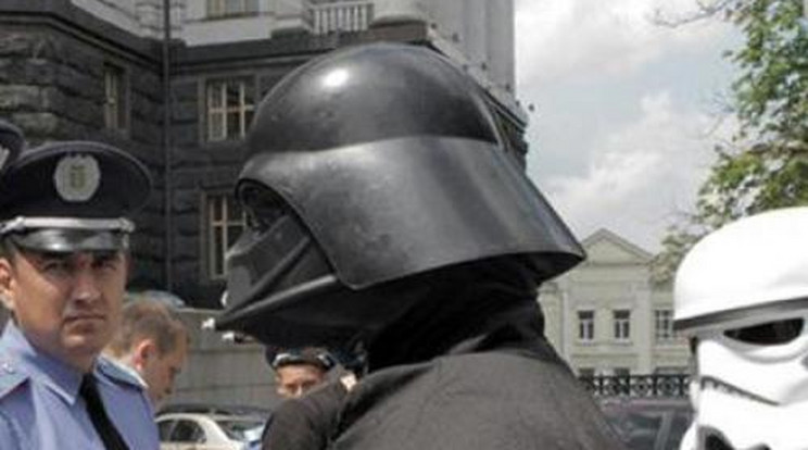 Ukrajnában megalapították a Darth Vader pártot - Fotó!