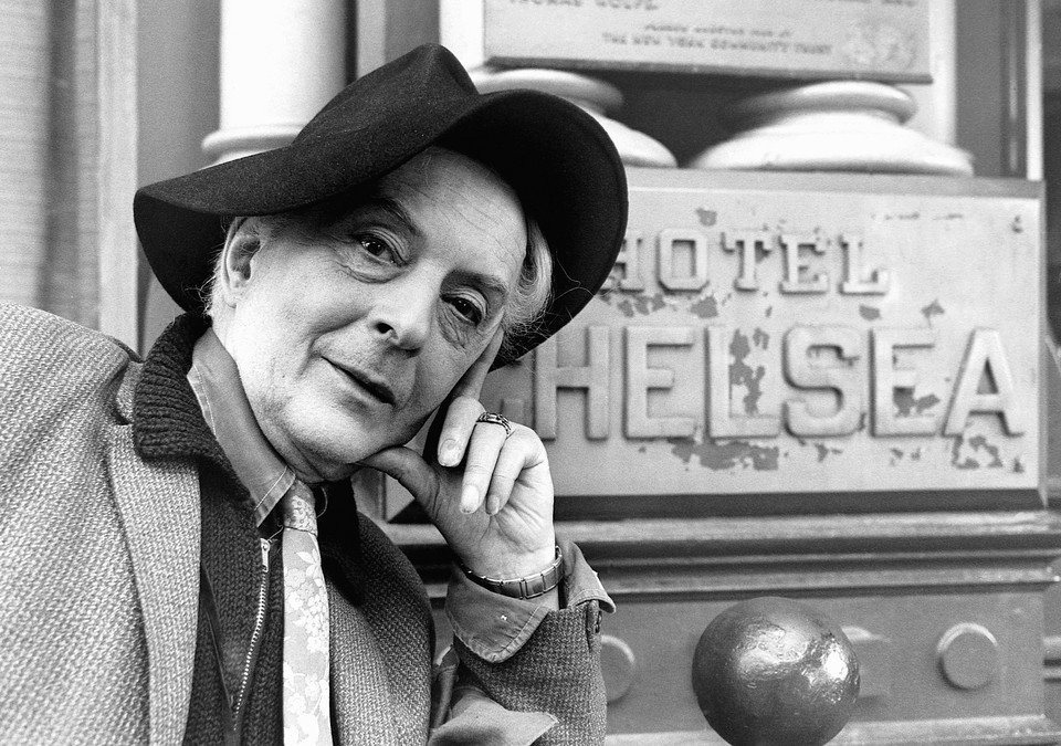 Pisarz Quentin Crisp przy Chelsea Hotel