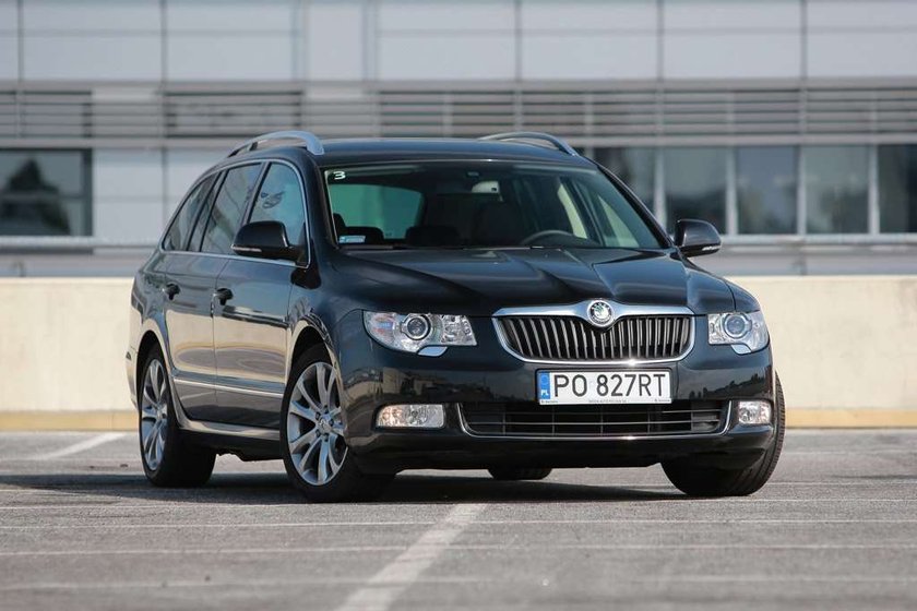 Skoda Superb kontra BMW serii 5 i Mercedes klasy E