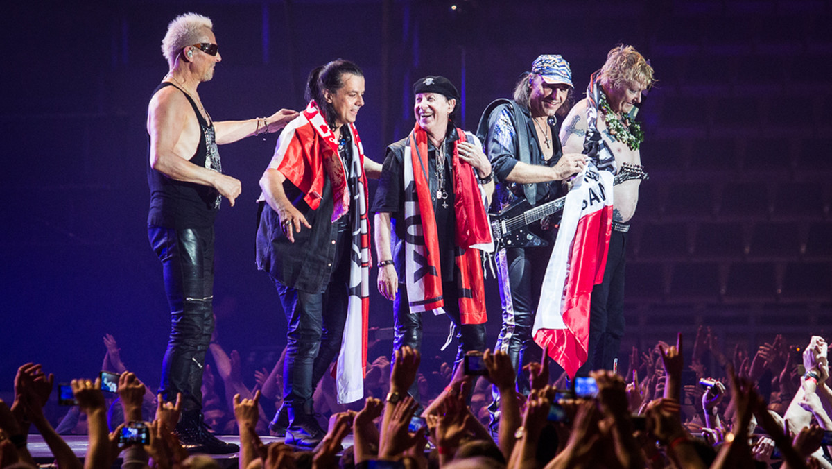 Mimo upływu dekad i niezrealizowanych planów o zakończeniu kariery, legendarna grupa Scorpions nieustannie koncertuje, zaskakując fanów świetną formą i niezwykłymi występami na żywo. Nic więc dziwnego, że bilety na koncert w Krakowie sprzedają się w ekspresowym tempie. W związku z dużym zainteresowaniem tym wydarzeniem, już dzisiaj do sprzedaży trafi dodatkowa pula wejściówek.