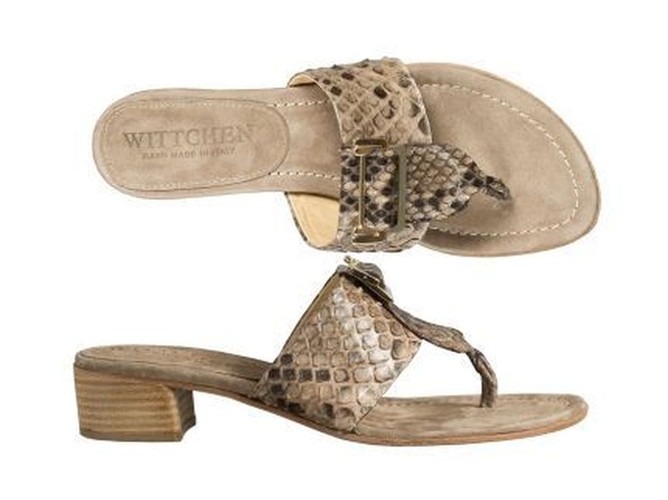 Wężowe klapki od Wittchen z kolekcji wiosna-lato 2011