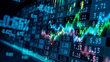 ceny ropy rosną po groźbach trumpa wobec iranu. notowania wti i brent